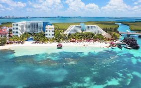 Hotel Grand Oasis Palm Cancun